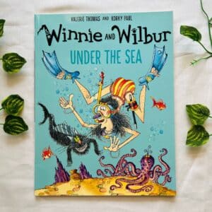 Winnie and Wilbur Under the Sea: Picture Story Book