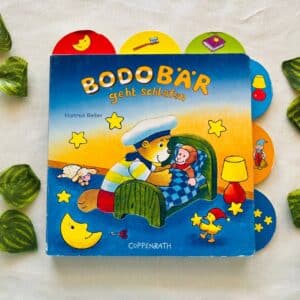 Bodobar Gets Schlafen: Board Book (Foreign Language)