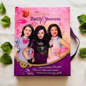 Disney: Descendants Spells Secrets