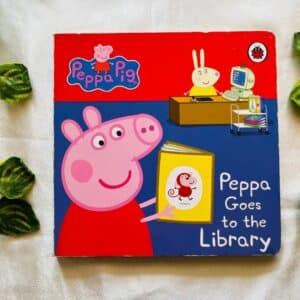 Peppa Pig Peppa Goes to the Library: Board Book