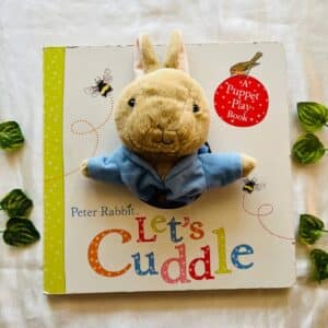 Peter Rabbit Let's Cuddle: Hand Puppet Board Book