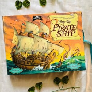 Pop-up Pirate Ship: Large Carousel Book