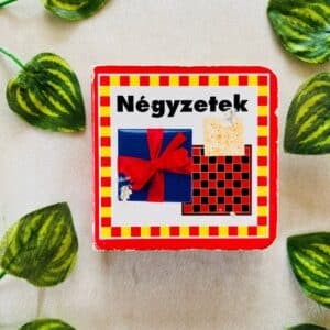 Negyzetek: Board Book (Foreign Language)